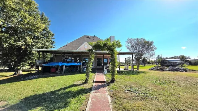 $299,000 | 5794 Jean Lafitte Boulevard, Lafitte, LA 70067