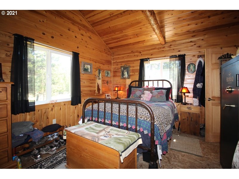 63840 Davis Creek Road Enterprise, OR 97828 - Photo 14 of 29