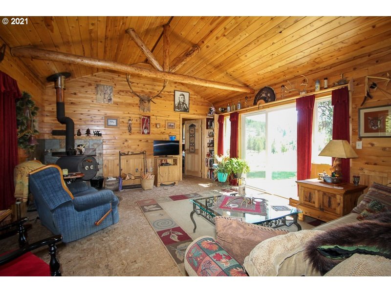 63840 Davis Creek Road Enterprise, OR 97828 - Photo 4 of 29