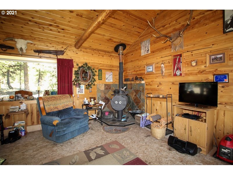 63840 Davis Creek Road Enterprise, OR 97828 - Photo 5 of 29