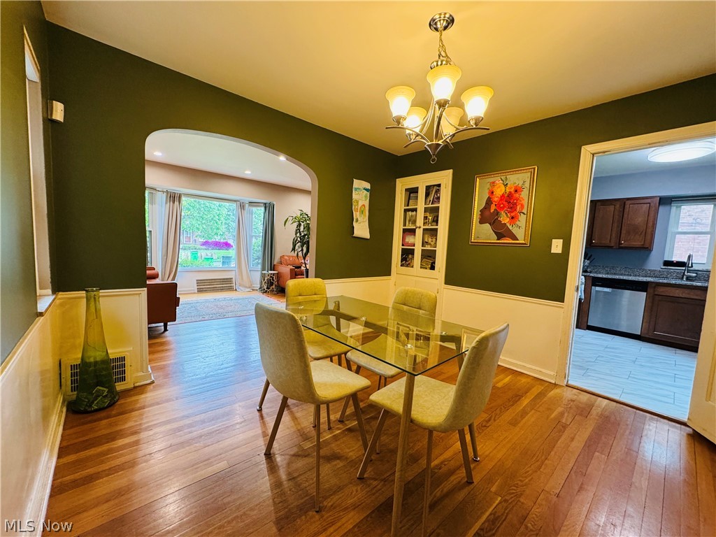 4075 Ellison Road South Euclid, OH 44121 - Photo 7 of 28 Original hardwood floors.