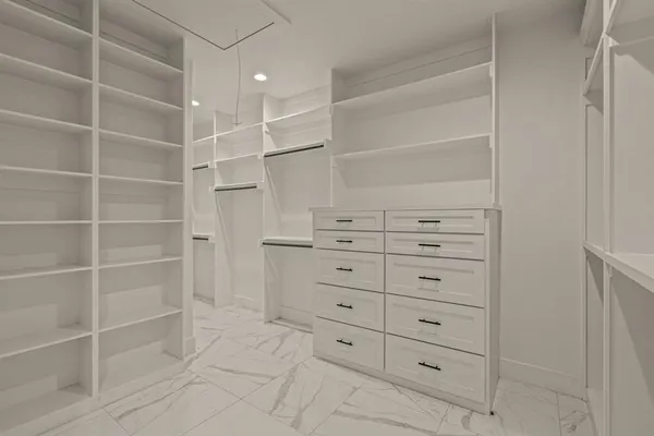 a view of walk in closet