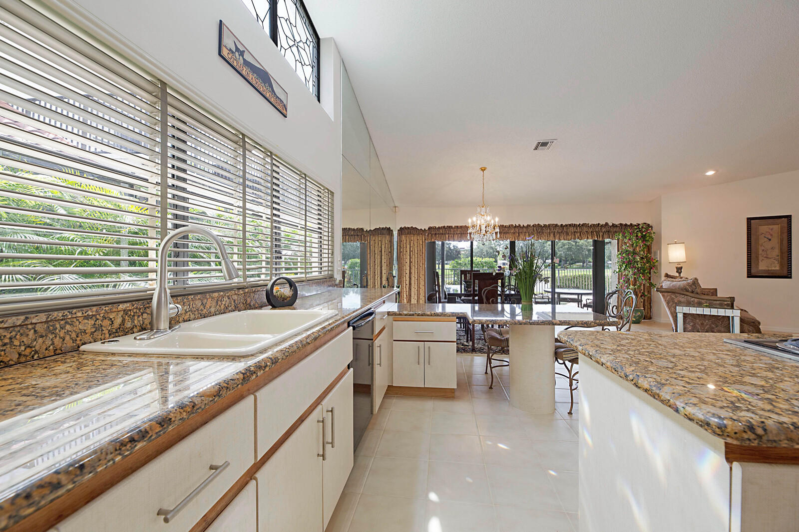 22544 Esplanada Circle Boca Raton, FL 33433 - Photo 15 of 33 15_22544_Esplanada_Circle_12_of_33_mls