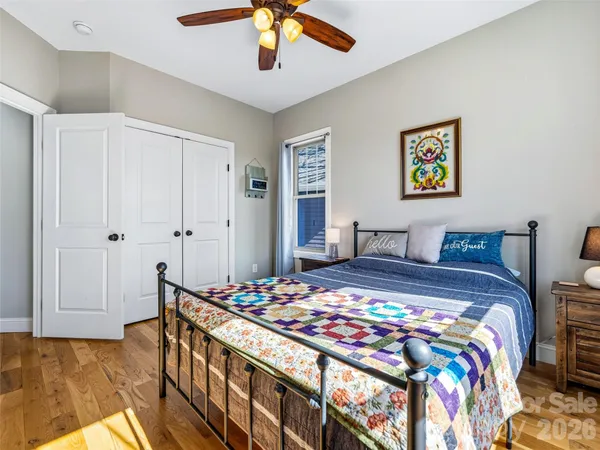 $575,000 | 221 Courtland Place, Asheville, NC 28801