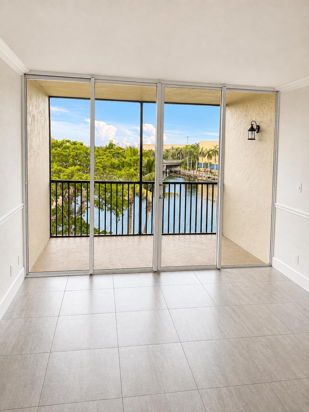 7 Royal Palm Way, Unit 505 Boca Raton, FL 33432 - Photo 5 of 21 7 Royal Palm Way (16)