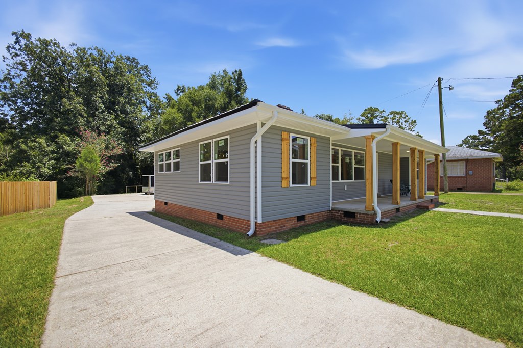 892 Claxton Avenue Elba, AL 36323 - Photo 42 of 53