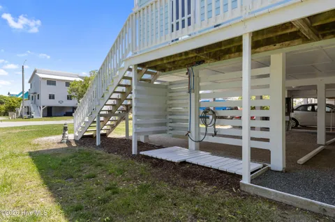 $530,000 | 223 Oyster Lane, North Topsail Beach, NC 28460