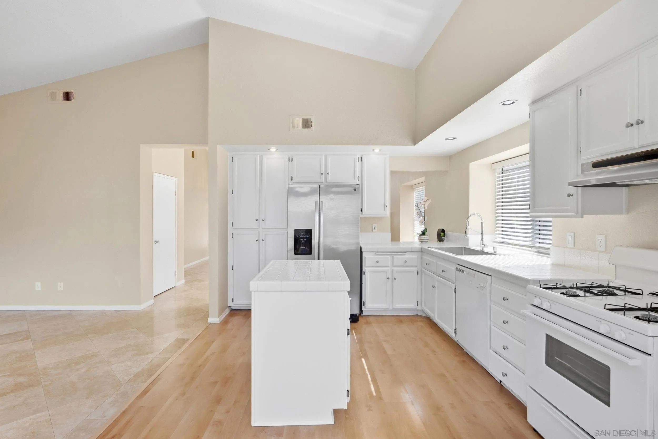 2808 Jed Road Escondido, CA 92027 - Photo 13 of 32 Gallery Image 13