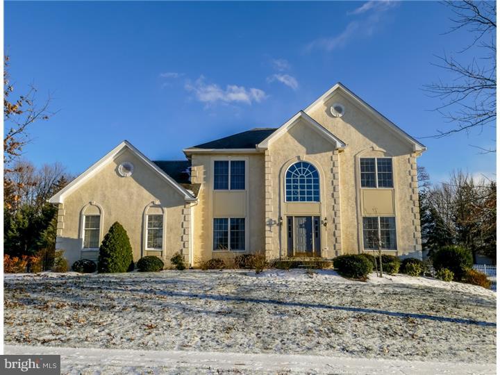124 Hope Road Holland, PA 18966 - Photo 1 of 25 Exterior Front