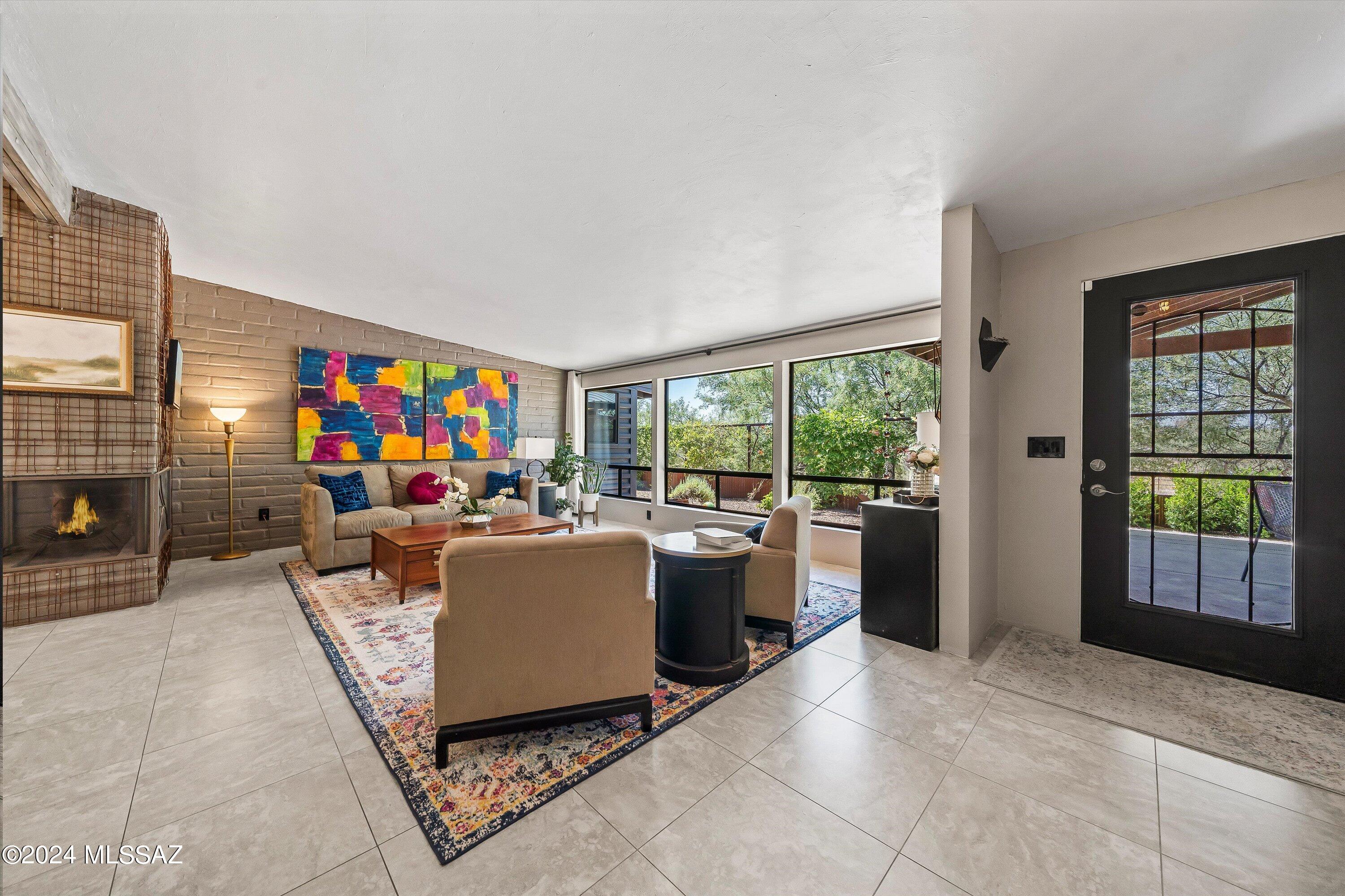 1725 West Sunset Road Tucson, AZ 85704 - Photo 5 of 36 Gallery Image 5