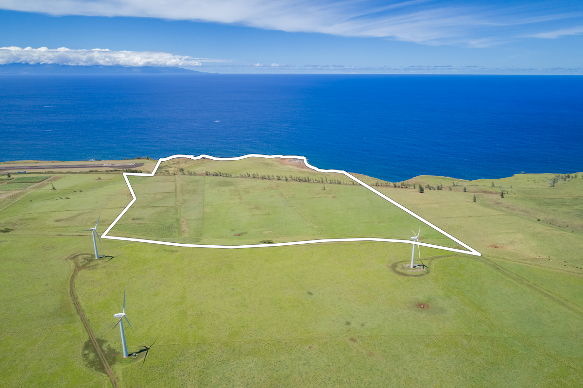 55-315 Hawi Road Kapaau, HI 96755 - Photo 10 of 12 a blue swimming pool is in a blue room
