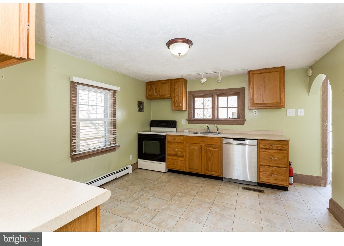 613 Corner Ketch Road Downingtown, PA 19335 - Photo 8 of 22 Kitchen