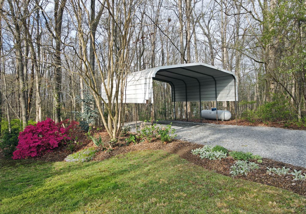 265 Ross Road Blue Ridge, GA 30513 - Photo 13 of 52