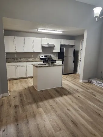 $1,595 | 1501 Noble Street, Unit 5, Houston, TX 77009