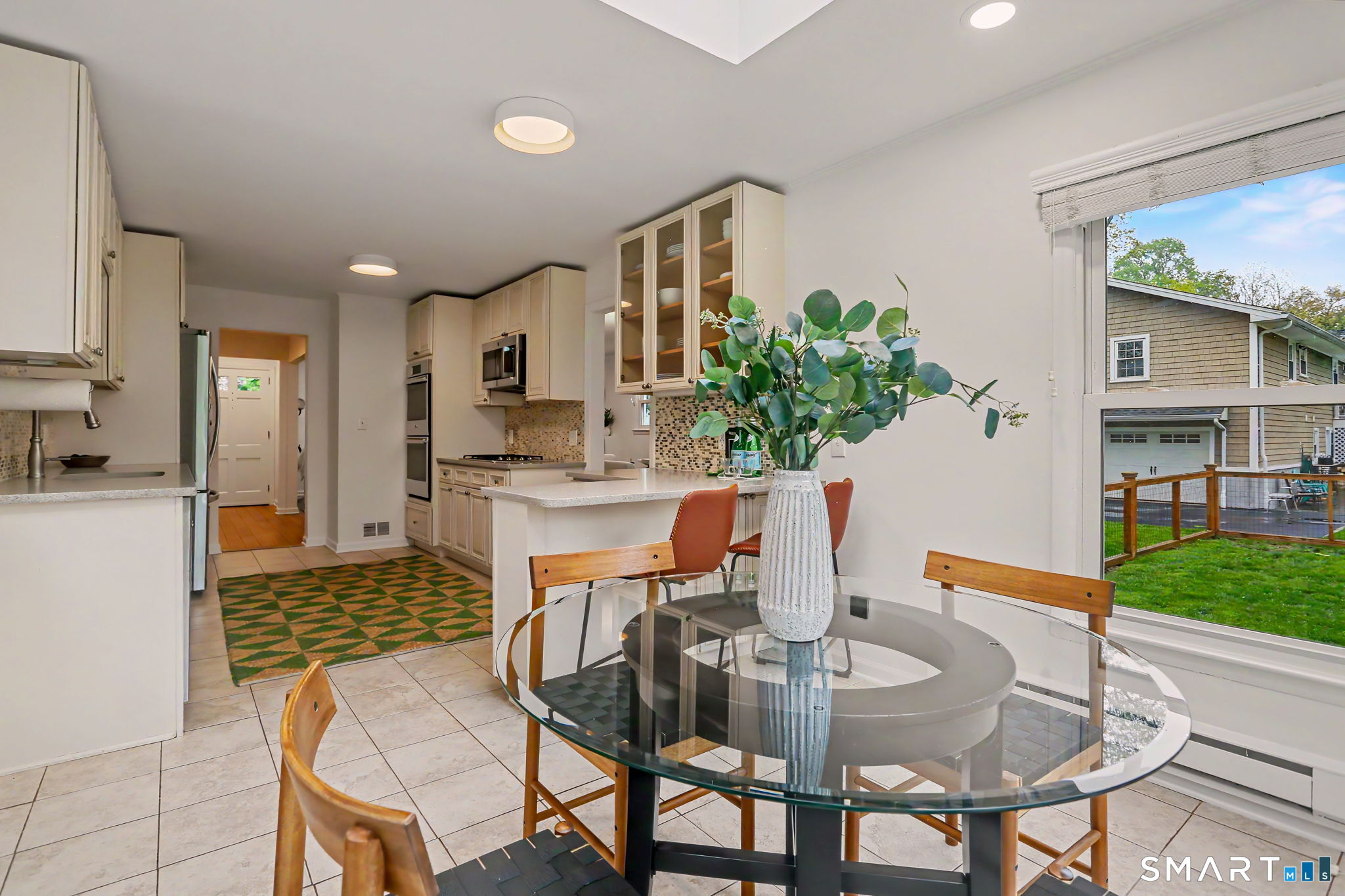 147 Berrian Road Stamford, CT 06905 - Photo 18 of 40