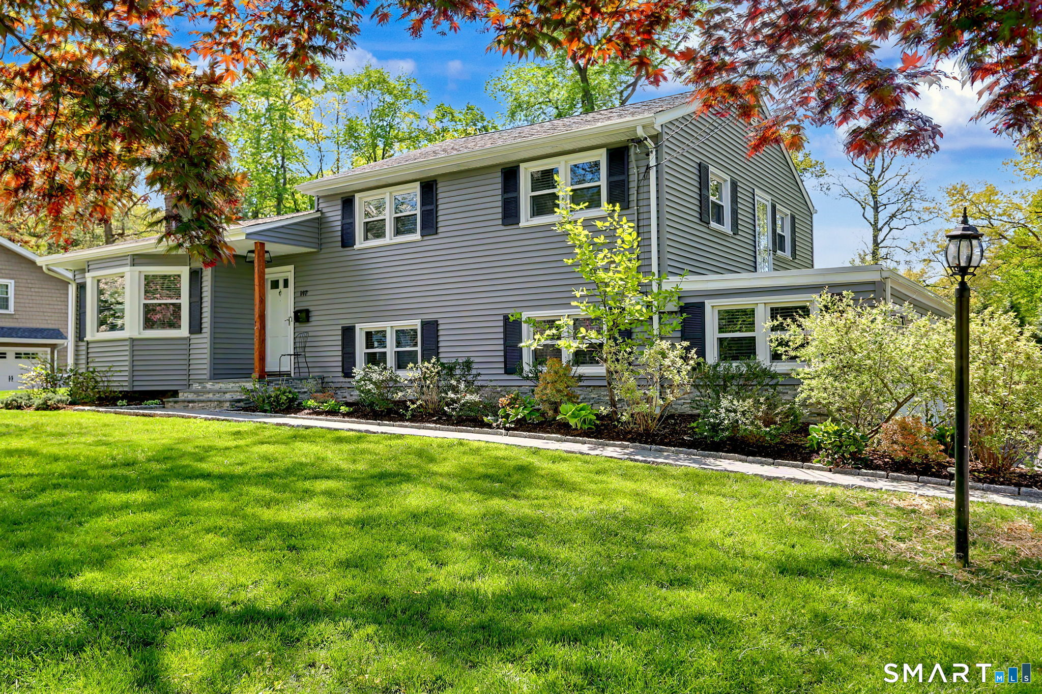 147 Berrian Road Stamford, CT 06905 - Photo 5 of 40