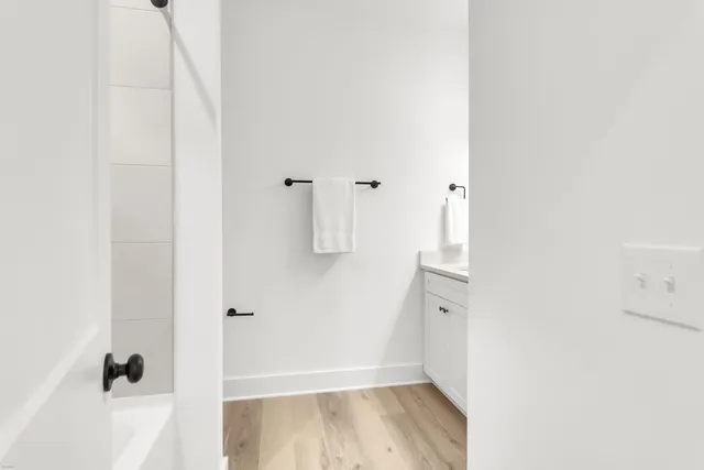 $2,850 | 2304 Delano Street, Charleston, SC 29405