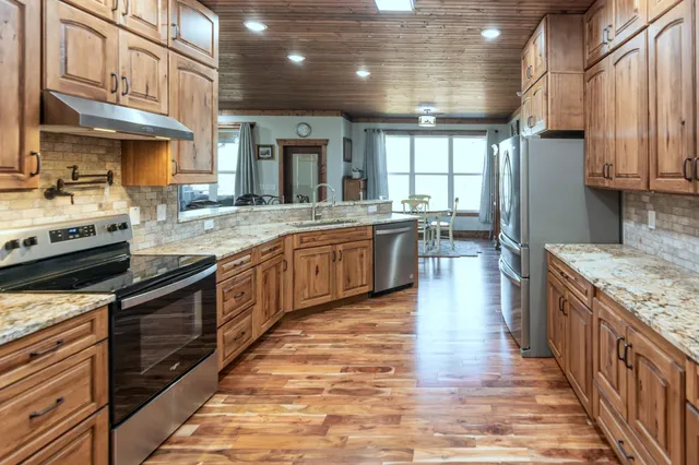 $1,200,000 | 430 Gray Creek Road, Graysville, TN 37338