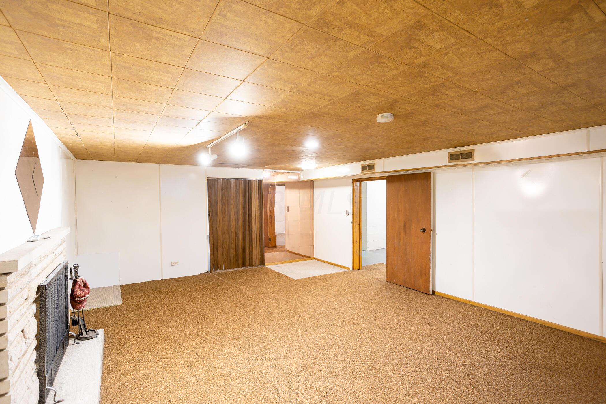 1091 Chestershire Road Columbus, OH 43204 - Photo 39 of 58