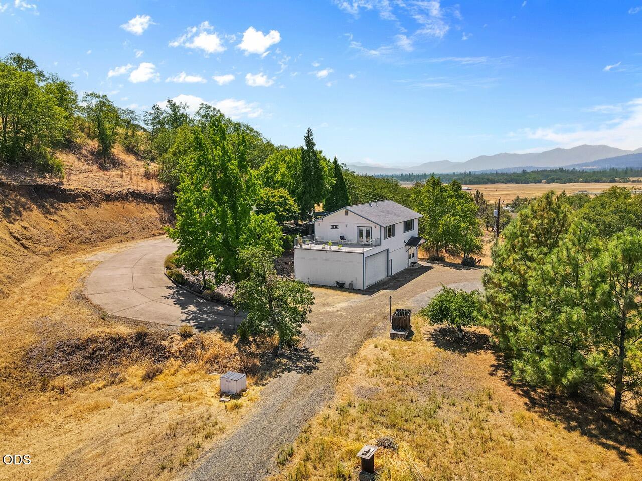 3375 Dodge Road White City, OR 97503 - Photo 32 of 37 Gallery Image 32