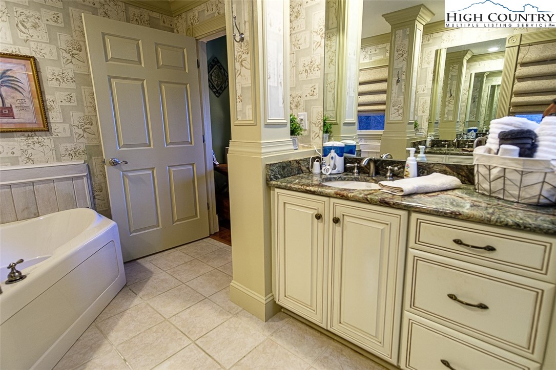 344 Meadow View Road Glade Valley, NC 28627 - Photo 14 of 20 Gallery Image 14