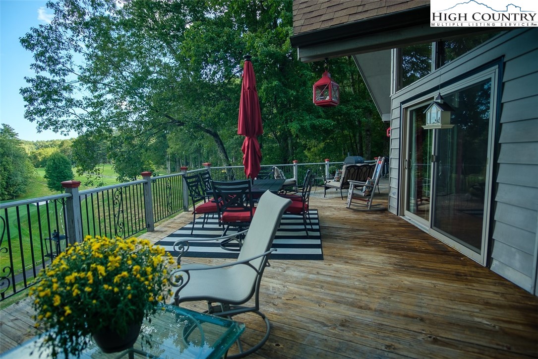 344 Meadow View Road Glade Valley, NC 28627 - Photo 4 of 20 Gallery Image 4