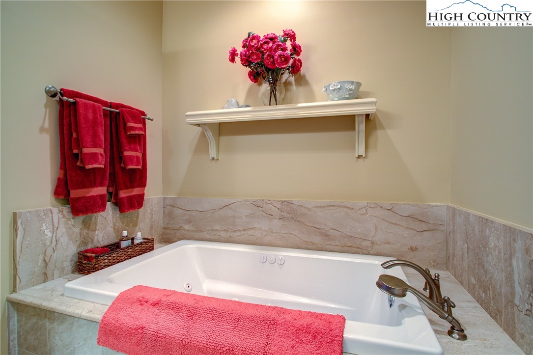 510 Elderberry Ridge Road, Unit D3 Beech Mountain, NC 28604 - Photo 13 of 23 Gallery Image 13