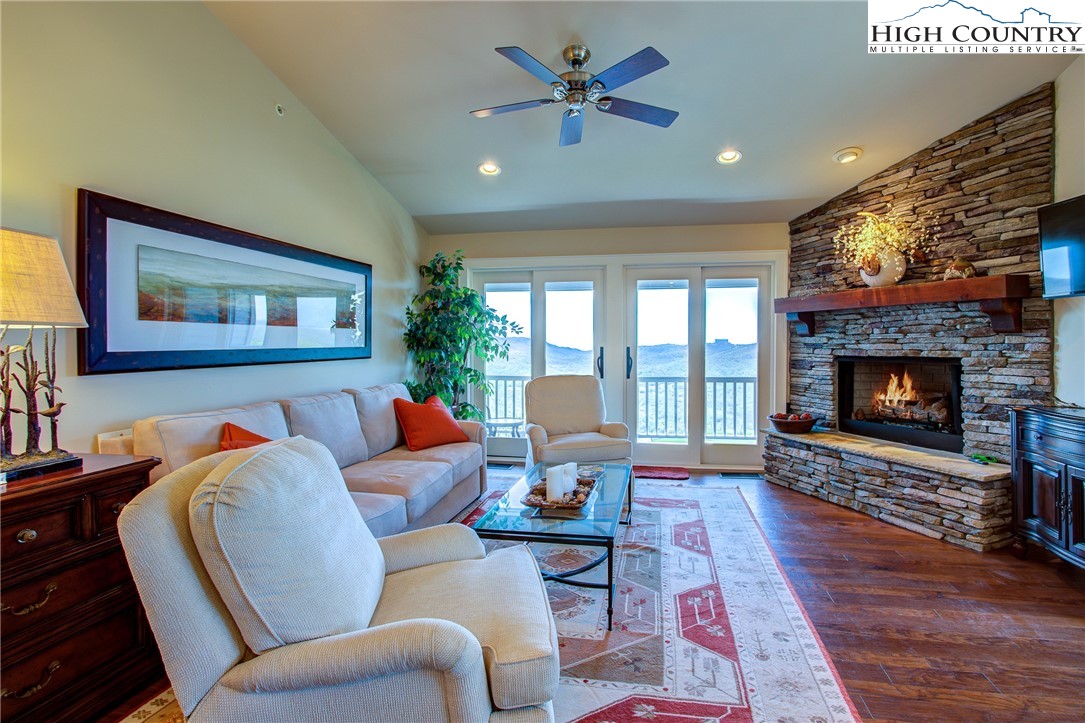 510 Elderberry Ridge Road, Unit D3 Beech Mountain, NC 28604 - Photo 3 of 23 Gallery Image 3
