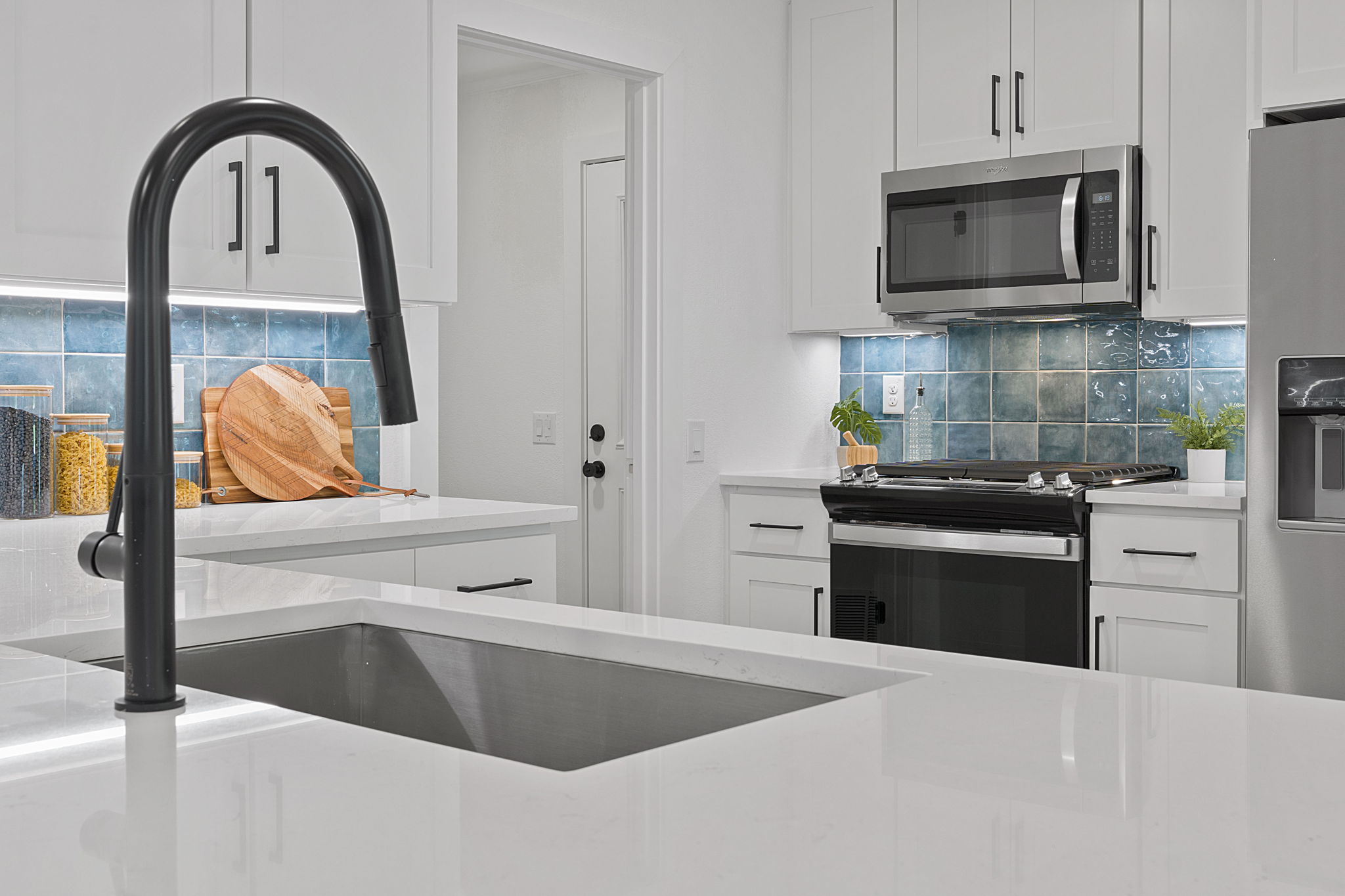 1222 Eleanor Street, Unit 1 Austin, TX 78721 - Photo 13 of 21