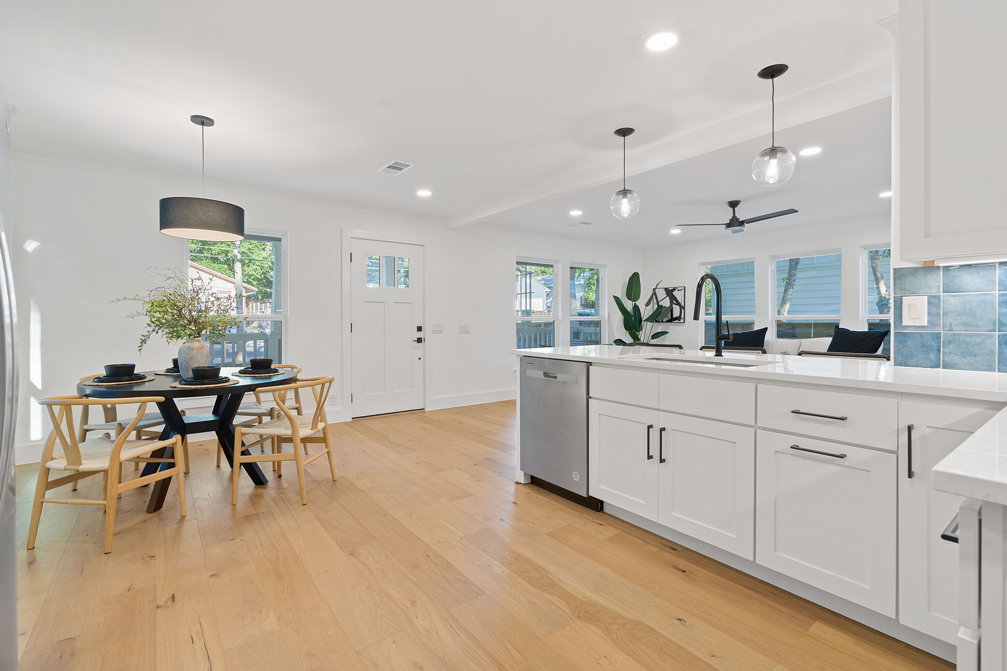 1222 Eleanor Street, Unit 1 Austin, TX 78721 - Photo 14 of 21