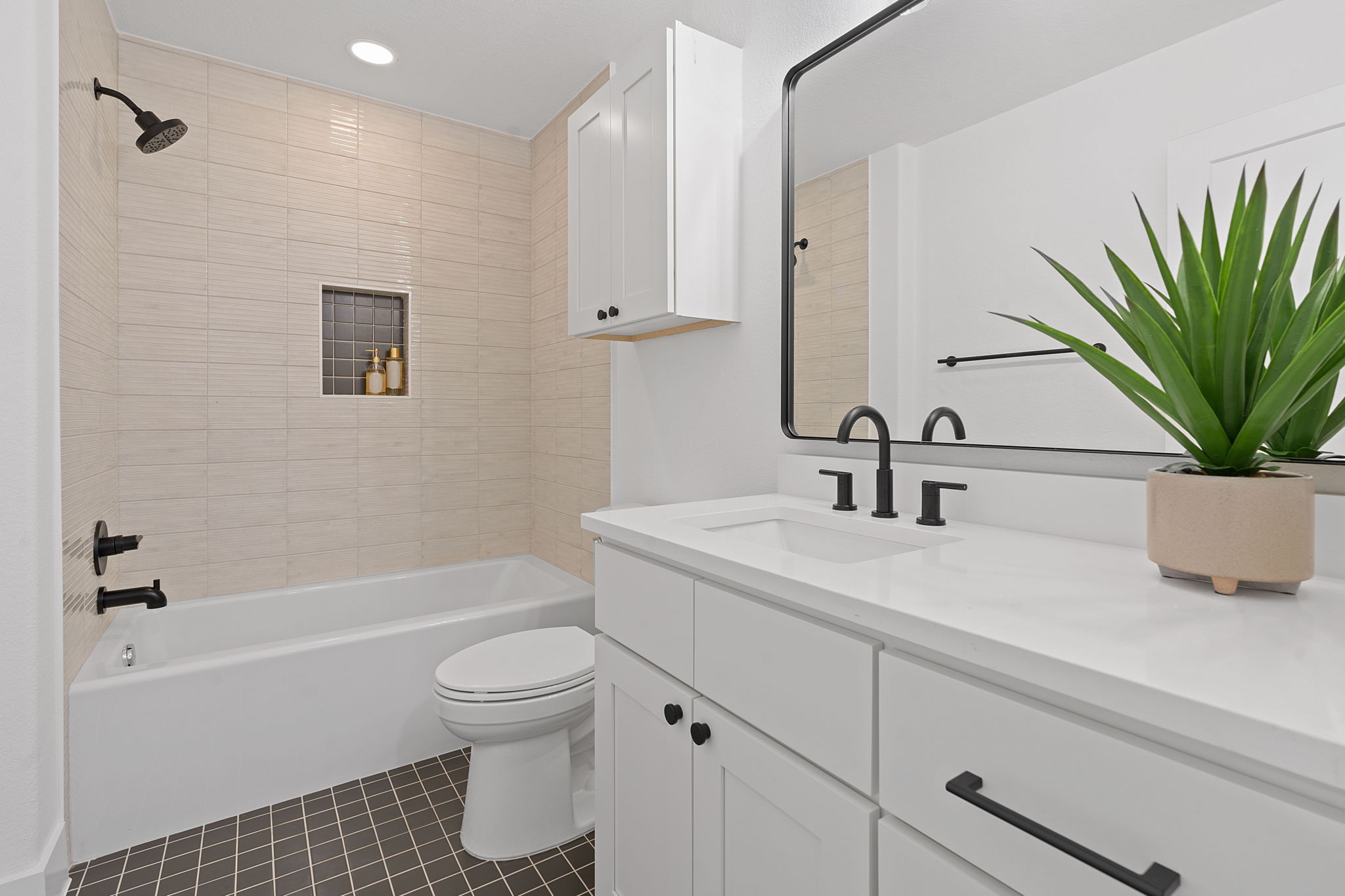 1222 Eleanor Street, Unit 1 Austin, TX 78721 - Photo 17 of 21