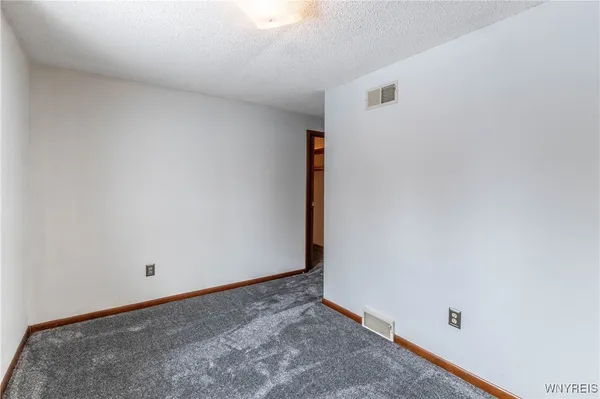 $2,000 | 194 Boncroft Drive, West Seneca, NY 14224
