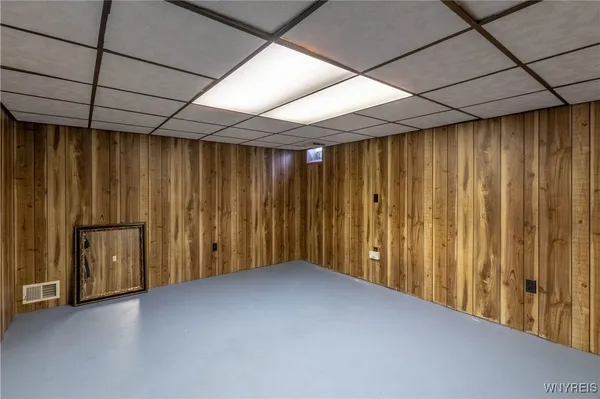 $2,000 | 194 Boncroft Drive, West Seneca, NY 14224
