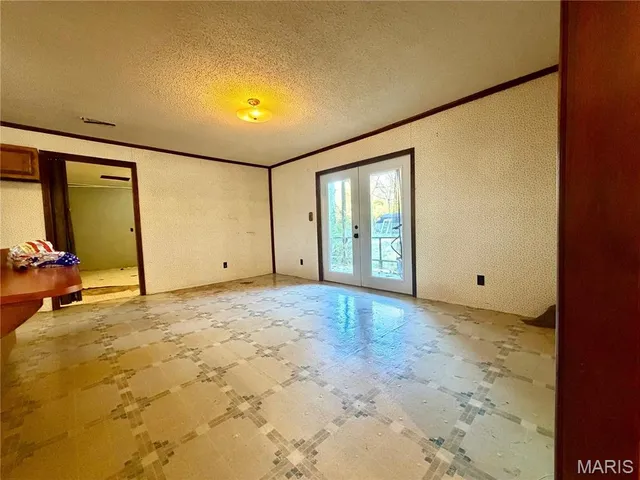 $155,000 | 902 Ripley 160e-8, Doniphan, MO 63935