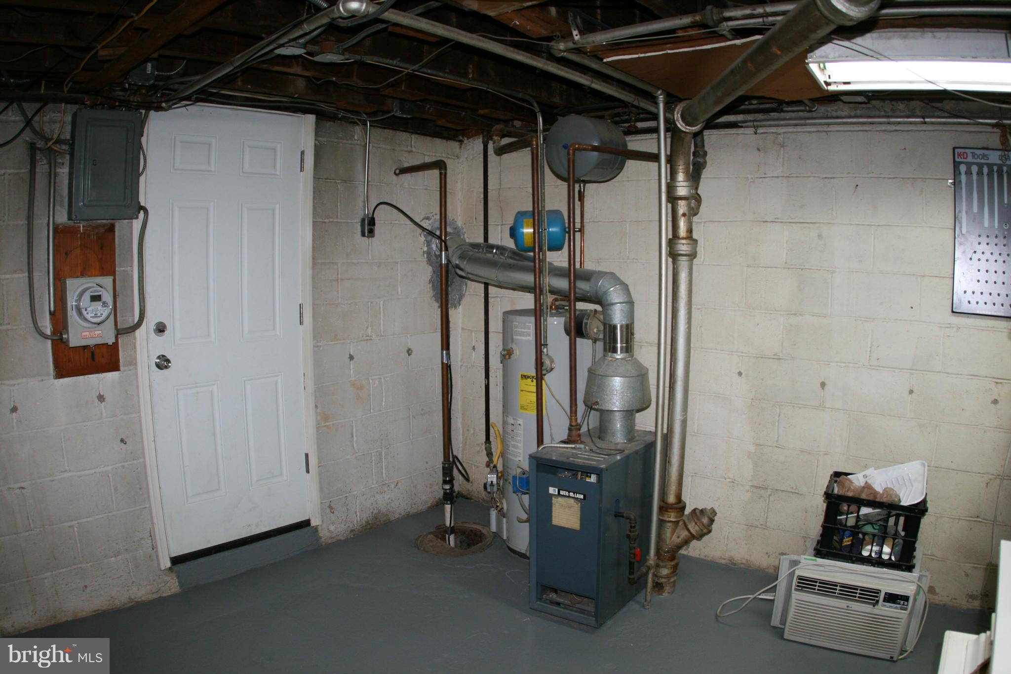 3658 Clarenell Road Baltimore, MD 21229 - Photo 23 of 25 Basement