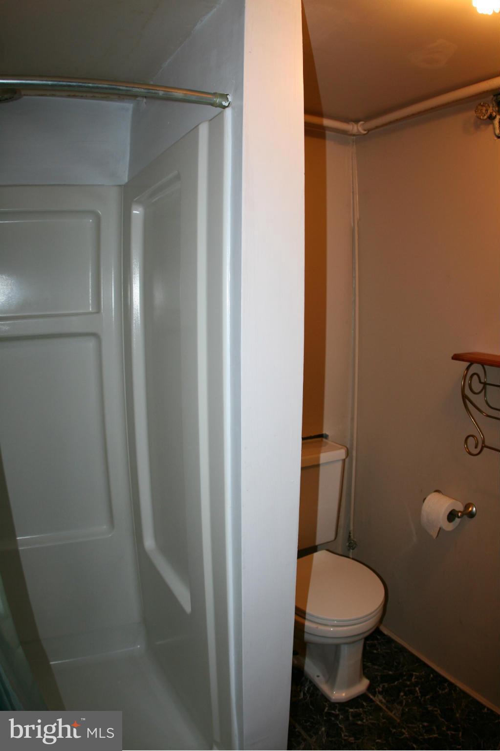 3658 Clarenell Road Baltimore, MD 21229 - Photo 24 of 25 Bath