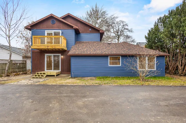 $439,900 | 609 East Main Street, Stoughton, WI 53589