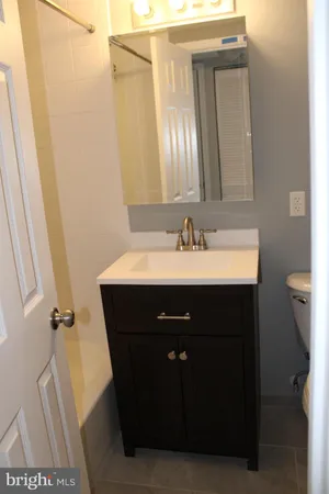 $1,750 | 2754 Hollywood Road, Unit 101, Falls Church, VA 22043