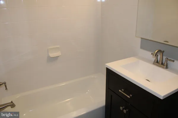 $1,750 | 2754 Hollywood Road, Unit 101, Falls Church, VA 22043