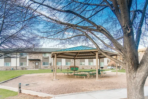 $1,586 | 1292 East 6th Street, Loveland, CO 80537