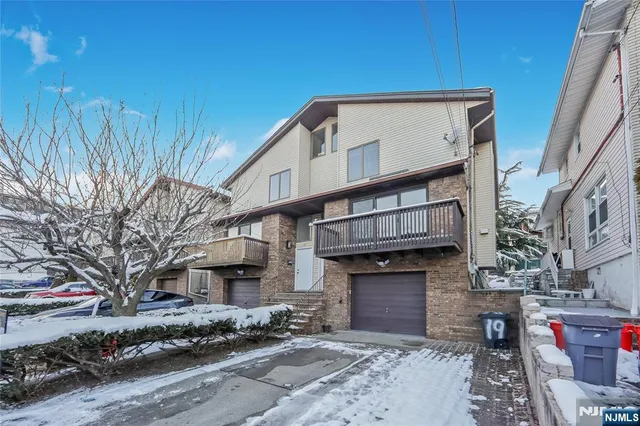 $3,995 | 19 Manhattan Place, Unit 17, Cliffside Park, NJ 07010