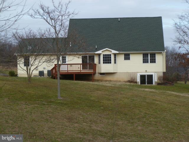 104 Ridge View Drive Berkeley Springs, WV 25411 - Photo 2 of 26 Exterior (Rear)