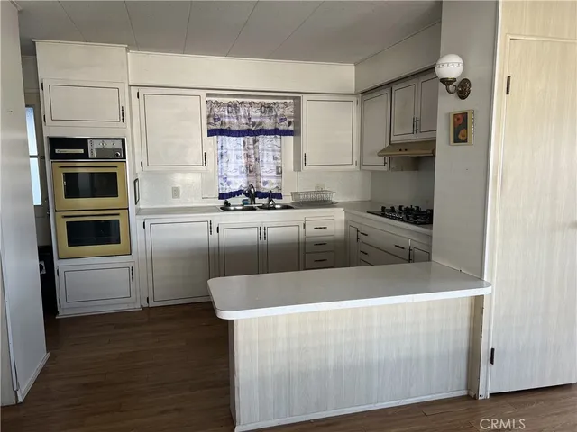 $139,000 | 2550 Pacific Coast Highway, Unit 117, Torrance, CA 90505