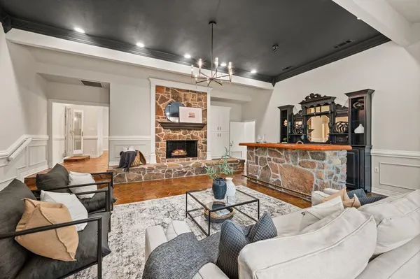 $949,500 | 2523 Anglers Drive, Grapevine, TX 76051