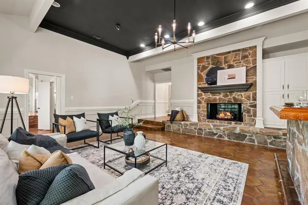 $949,500 | 2523 Anglers Drive, Grapevine, TX 76051