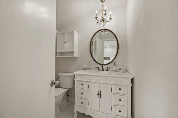 $949,500 | 2523 Anglers Drive, Grapevine, TX 76051