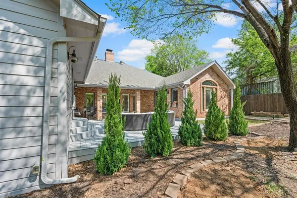 $949,500 | 2523 Anglers Drive, Grapevine, TX 76051