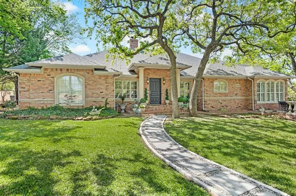 $949,500 | 2523 Anglers Drive, Grapevine, TX 76051