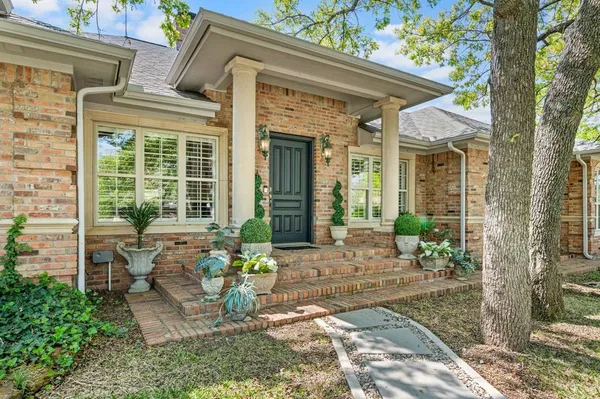 $949,500 | 2523 Anglers Drive, Grapevine, TX 76051