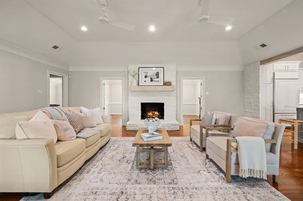 $949,500 | 2523 Anglers Drive, Grapevine, TX 76051